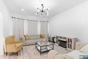 209 Taylor St, Orange, NJ 07050 - Photo 2