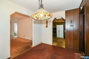 286 Ridgewood Blvd, Washington Township, NJ 07676 - Photo 10