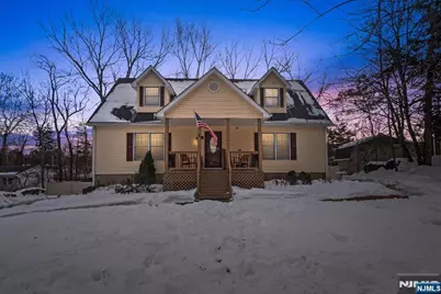 10 Thistle Avenue, Vernon, NJ 07418 - Photo 2