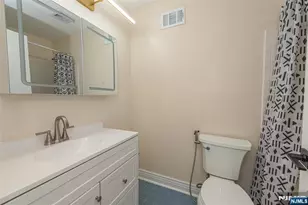 56 Woods Edge Dr, Roxbury Township, NJ 07876 - Photo 16