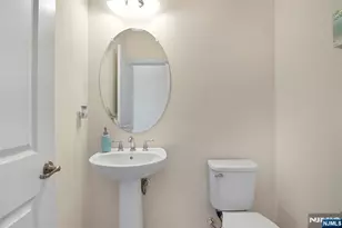 101 Autumn Ct, Little Falls Township, NJ 07424 - Photo 14