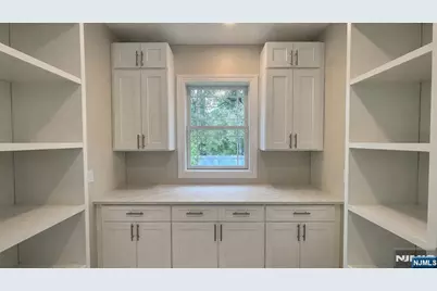 405 Valley Road, River Edge, NJ 07661 - Photo 10