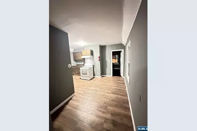 146 20th Avenue, Paterson, NJ 07501 - Photo 8