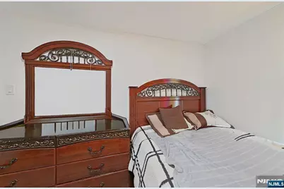 194 Astor Street, Newark, NJ 07114 - Photo 18