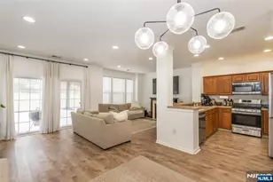 122 Riverwalk Way, Clifton, NJ 07014 - Photo 4