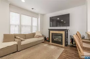 122 Riverwalk Way, Clifton, NJ 07014 - Photo 8