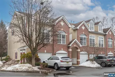 122 Riverwalk Way, Clifton, NJ 07014 - Photo 2