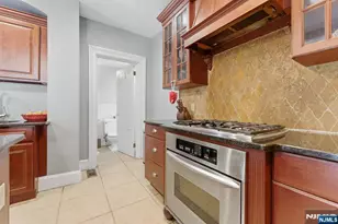 101 E Palisade Ave, Englewood, NJ 07631 - Photo 18