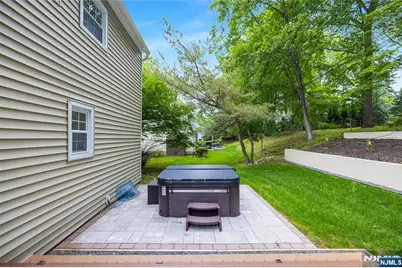 15 Kings Court, Woodcliff Lake, NJ 07677 - Photo 34