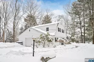 78 Woodmont Dr, Woodcliff Lake, NJ 07677 - Photo 24