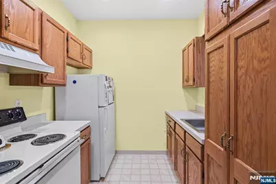 4 Richmond Road, West Milford, NJ 07480 - Photo 12