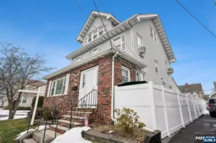 30 Lincoln Ave, Totowa, NJ 07512 - Photo 2