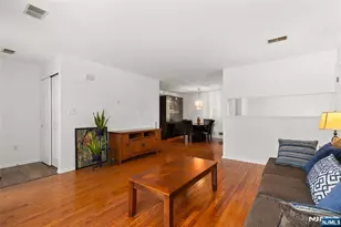 50 Pine Street 9G, Montclair, NJ 07042 - Photo 4