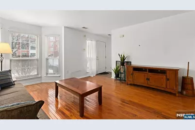 50 Pine Street 9G #9G, Montclair, NJ 07042 - Photo 2