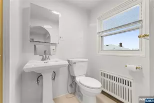 80 Glenwood Ave, Elmwood Park, NJ 07407 - Photo 20