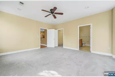 4 Cliff Road B2 #B2, Woodland Park, NJ 07424 - Photo 16