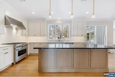 62 Colony Avenue, Park Ridge, NJ 07656 - Photo 10