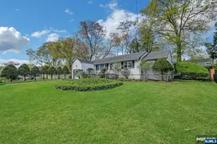 15 Clark St, Cresskill, NJ 07626 - Photo 2