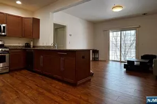 2205 Windsor Park Ct 205, Englewood, NJ 07631 - Photo 8