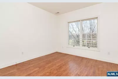 2205 Windsor Park Court 205 #205, Englewood, NJ 07631 - Photo 14