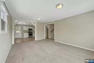 8 Iroquois Ave, Oakland, NJ 07436 - Photo 8