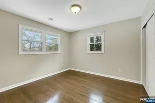 8 Iroquois Ave, Oakland, NJ 07436 - Photo 20