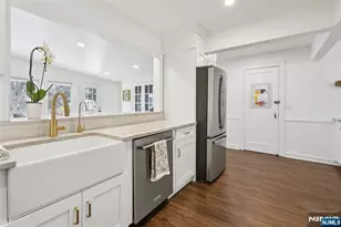 19 Linwood Ave, Midland Park, NJ 07432 - Photo 12