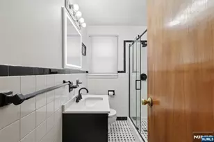 86 Kakeout Rd, Butler, NJ 07405 - Photo 22