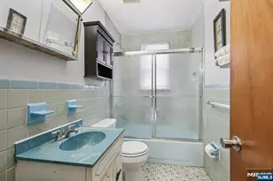 86 Kakeout Rd, Butler, NJ 07405 - Photo 28