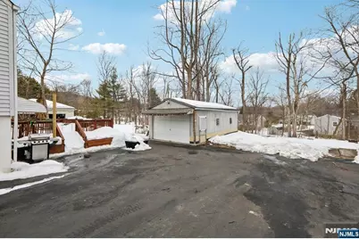 86 Kakeout Road, Butler, NJ 07405 - Photo 40