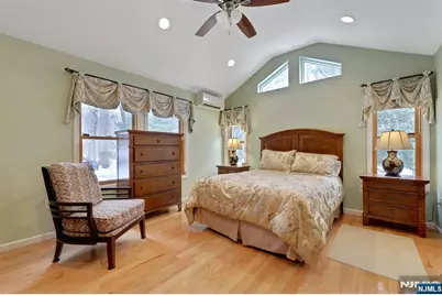 9 Lockwood Lane, Closter, NJ 07624 - Photo 16