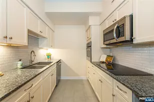 10 Smith Manor Blvd 815, West Orange Township, NJ 07052 - Photo 16