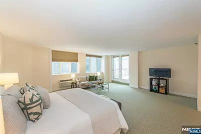 10 Smith Manor Boulevard 815 #815, West Orange Township, NJ 07052 - Photo 38