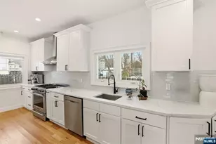 403 Lawn Ridge Rd, Orange, NJ 07050 - Photo 16