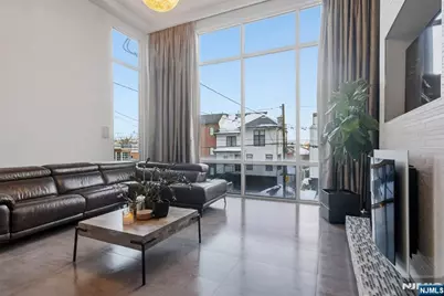 760 Undercliff B #B, Edgewater, NJ 07020 - Photo 14