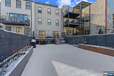 10 Bright Street 1 #1, Jersey City, NJ 07302 - Photo 36