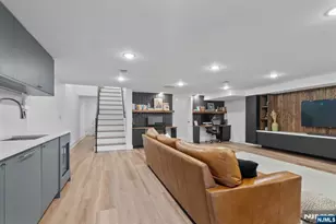 10 Bright Street 1, Jersey City, NJ 07302 - Photo 30