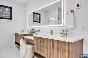 17 Belvedere Dr, Livingston, NJ 07039 - Photo 32