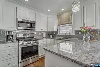 491 Dorchester Road, Ridgewood, NJ 07450 - Photo 6