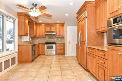 339 Kay Lane, Wyckoff Township, NJ 07481 - Photo 8