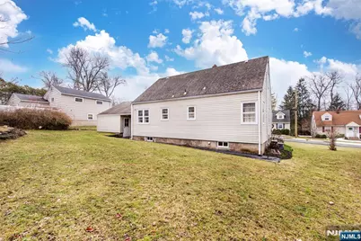33 Laurel Place, West Caldwell, NJ 07006 - Photo 30