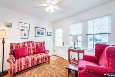 33 Laurel Place, West Caldwell, NJ 07006 - Photo 14