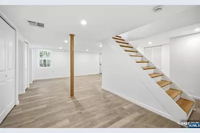 30 W Lawn Road, Livingston, NJ 07039 - Photo 24