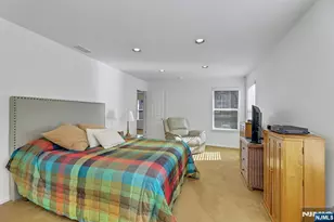 211 Warbler Dr, Wayne, NJ 07470 - Photo 32