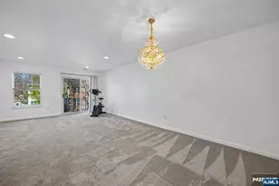 2106 Henry Ct, Mahwah, NJ 07430 - Photo 4