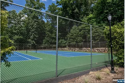 707 Thoreau Court, Mahwah, NJ 07430 - Photo 14
