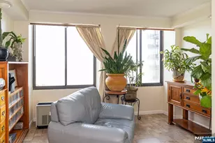 200 Winston Dr 1005, Cliffside Park, NJ 07010 - Photo 18