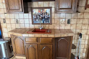 82 Birk St, Saddle Brook Township, NJ 07663 - Photo 4