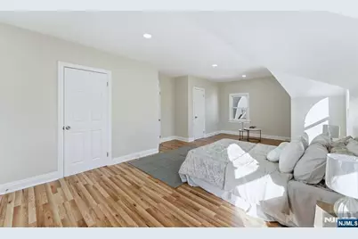 33 Midland Avenue, East Orange, NJ 07017 - Photo 28