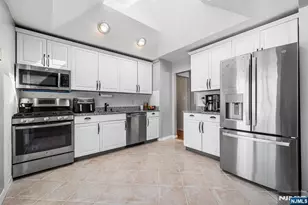 7 Alpine Dr, Butler, NJ 07405 - Photo 12